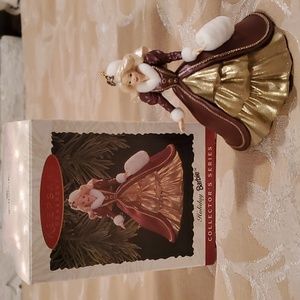New 1996 Vintage Holiday Barbie Collector's Series Keepsake Ornament